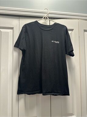 Men’s Columbia T-shirt - Size Large